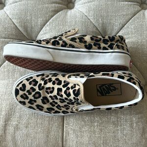 Vans leopard print new without tags